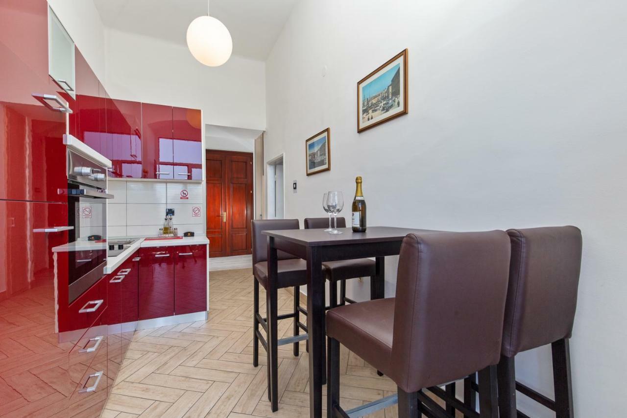 Apartment Mia ริเยกา ภายนอก รูปภาพ